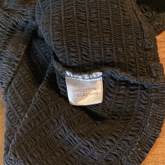 Brandy Melville One Black & One Red Smocked Off Shoulder Crop Top Small - Picture 13 of 13